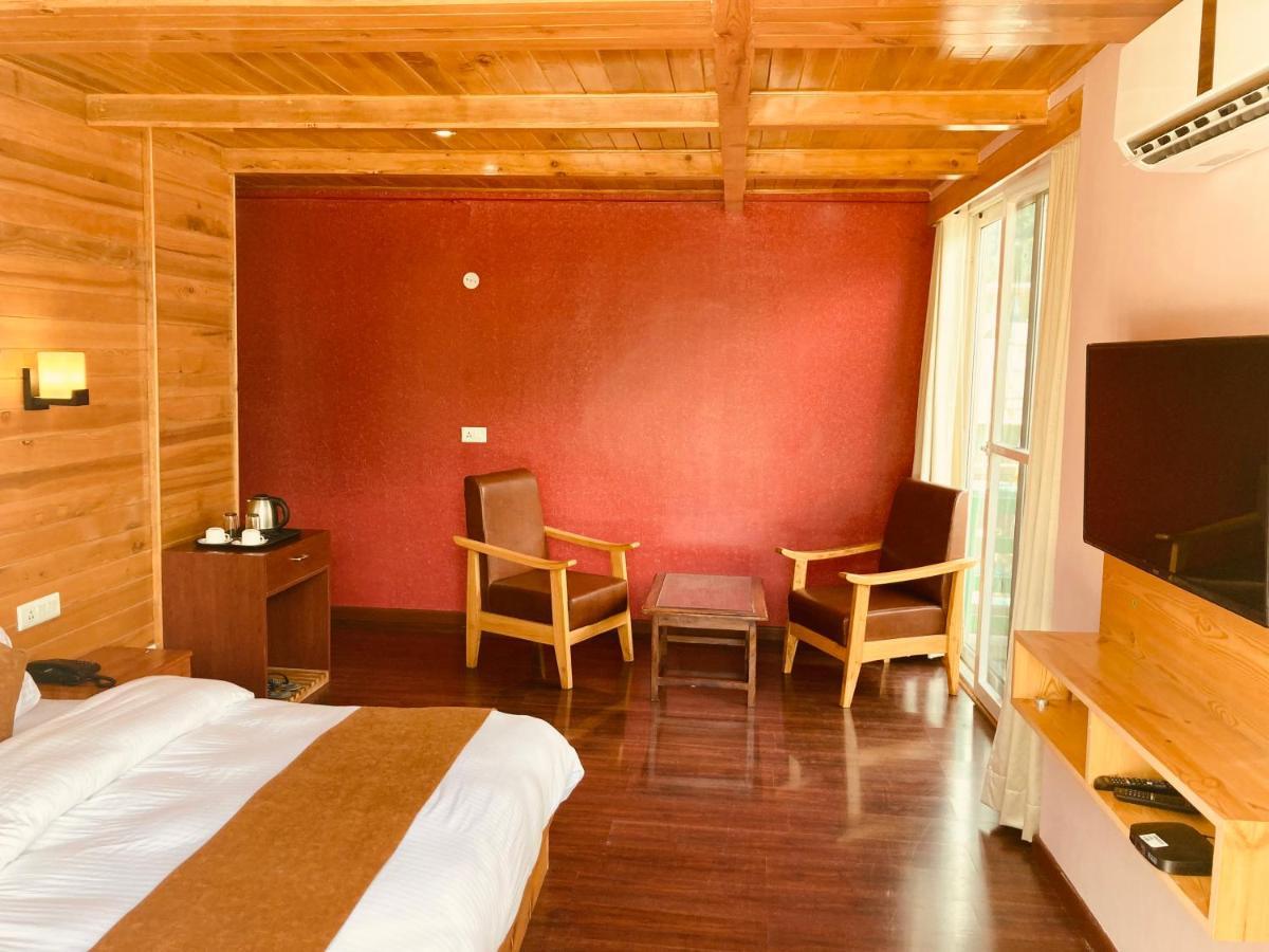 Vista Hill Resort- Centrally Heated & Air Cooled Resort, Manali Екстер'єр фото